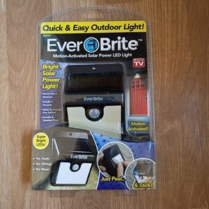 EverBright Motion-Activated Solar Power LED Light "As Seen On TV"